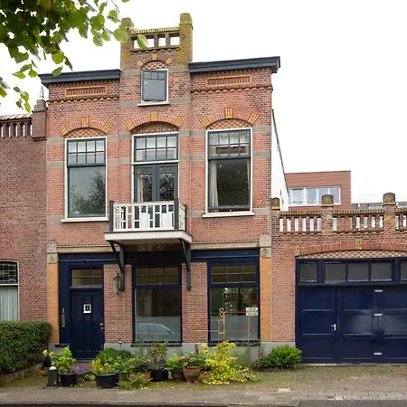Binnen Bed & Breakfast